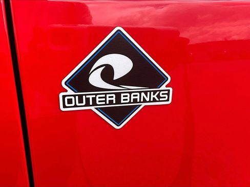 Used 2024 Ford Bronco Outer Banks image 8