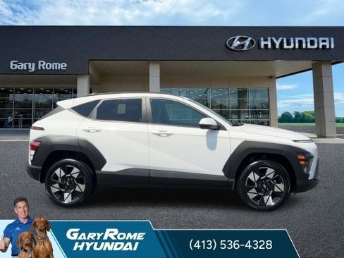 Used 2024 Hyundai Kona SEL w/ Convenience Package AWD/4WD image 9
