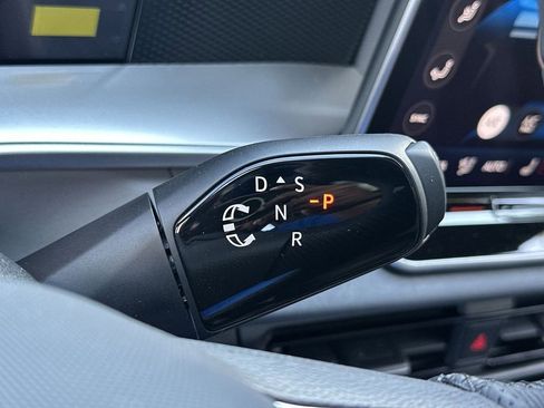 New 2026 Volkswagen Tiguan SE R-Line image 20