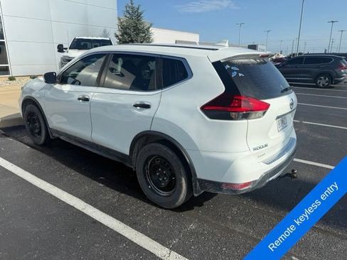 Used 2018 Nissan Rogue S FWD image 5