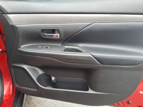 Used 2019 Mitsubishi Outlander SEL AWD/4WD image 14