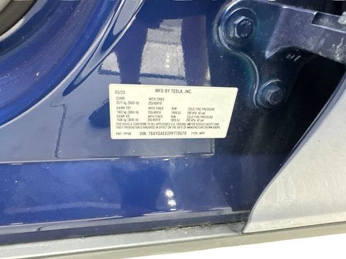 Used 2023 Tesla Model Y Long Range AWD/4WD image 88
