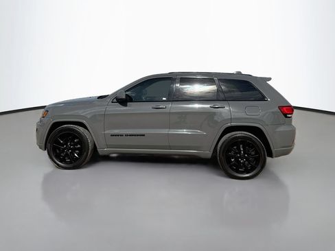 Used 2020 Jeep Grand Cherokee Altitude RWD image 4