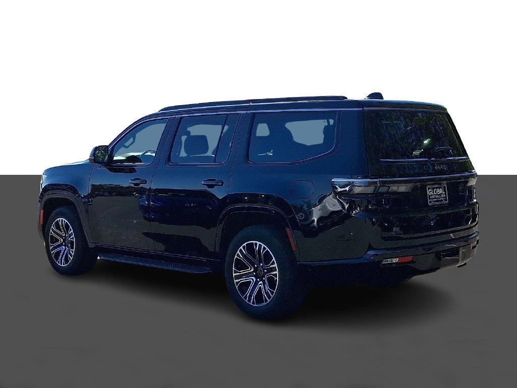 Used 2026 Jeep Grand Wagoneer 4WD w/ Premium Group I image 5