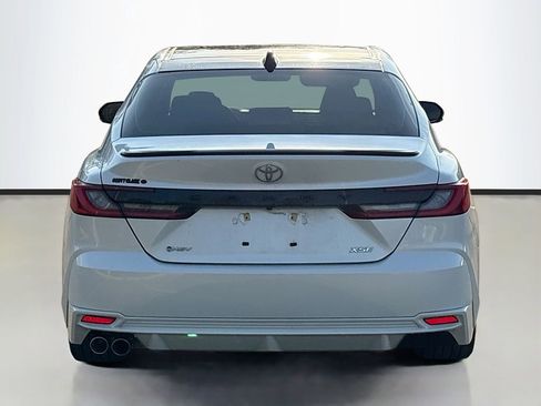 Used 2025 Toyota Camry XSE FWD image 6