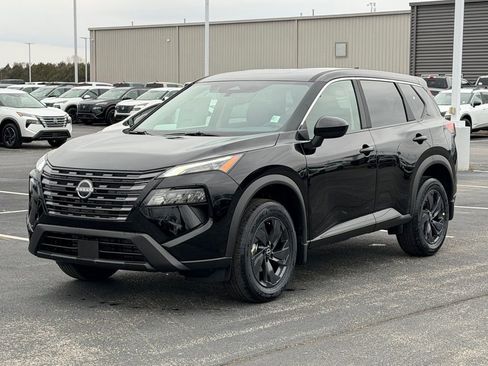 New 2026 Nissan Rogue SV w/ Cold Weather Package FWD image 8