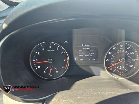 Used 2020 Kia Sportage LX AWD/4WD image 13