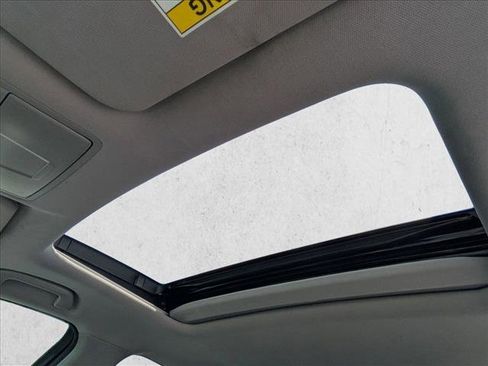 Used 2018 Acura TLX FWD image 16