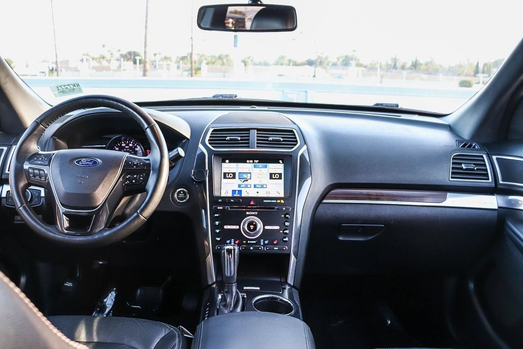 Used 2017 Ford Explorer Limited FWD image 14