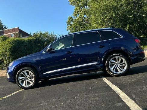 Used 2023 Audi Q7 2.0T Premium w/ Convenience Package AWD/4WD image 1