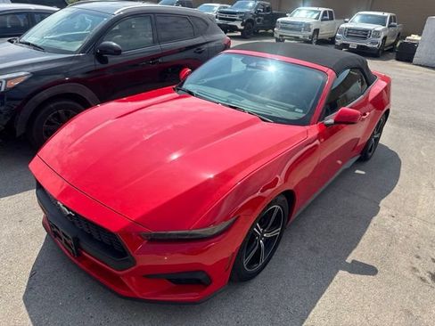 Used 2025 Ford Mustang Premium RWD image 18