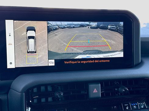 Used 2024 Toyota Land Cruiser image 32