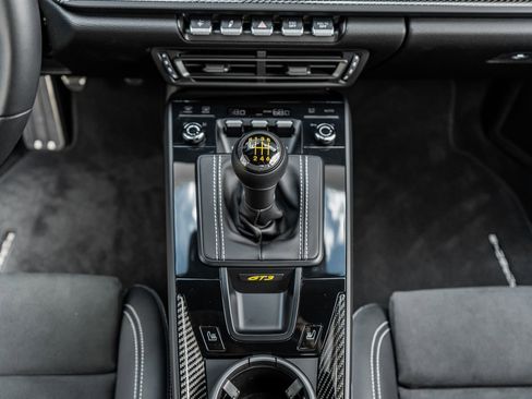 Used 2024 Porsche 911 GT3 RWD image 33