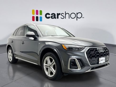Used 2024 Audi Q5 e Premium w/ Convenience Package image 7