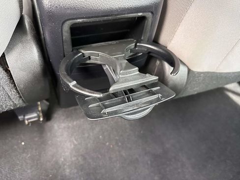 Used 2014 Toyota Corolla LE FWD image 13