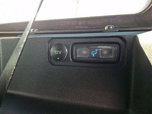 Used 2022 Ford Bronco Wildtrak image 29