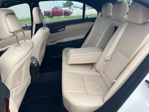 Used 2009 Mercedes-Benz S 550 4MATIC image 33