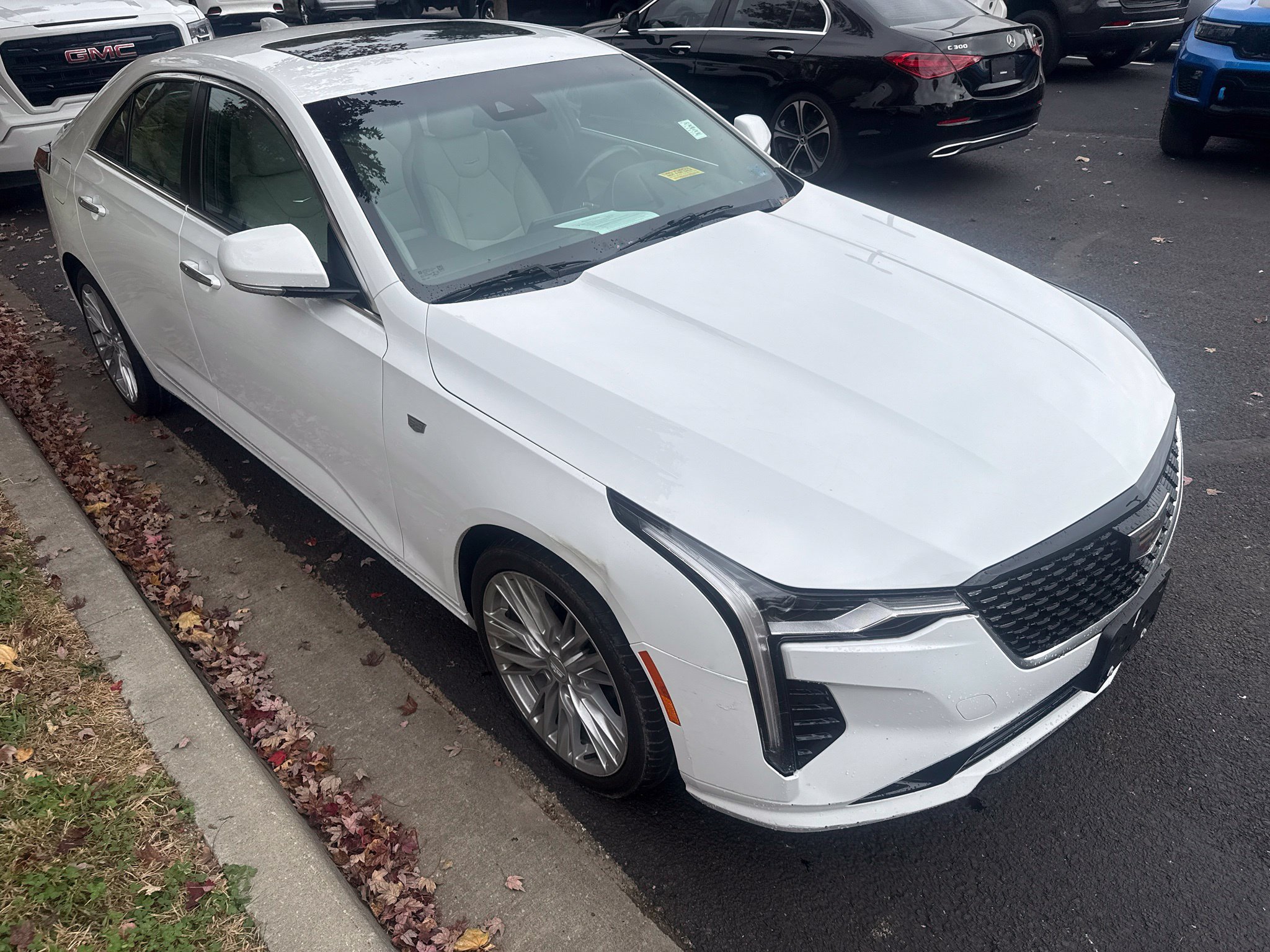 Used 2021 Cadillac CT4 Premium Luxury AWD/4WD image 3
