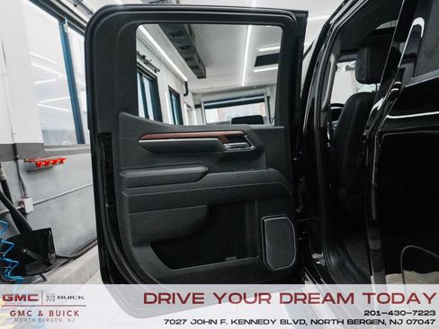 Used 2023 GMC Sierra 1500 Denali w/ Denali Reserve Package image 13