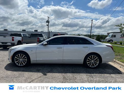 Used 2018 Cadillac CT6 Luxury AWD/4WD image 6