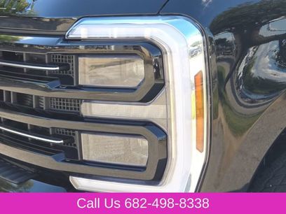 New 2026 Ford F350 Platinum w/ FX4 Off-Road Package