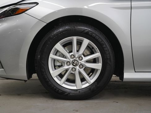 Certified 2026 Toyota Camry LE FWD image 28