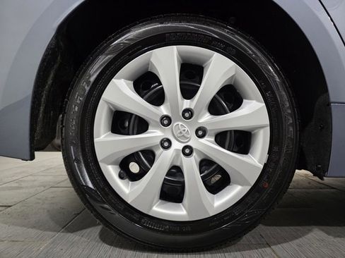 Used 2025 Toyota Corolla LE image 24