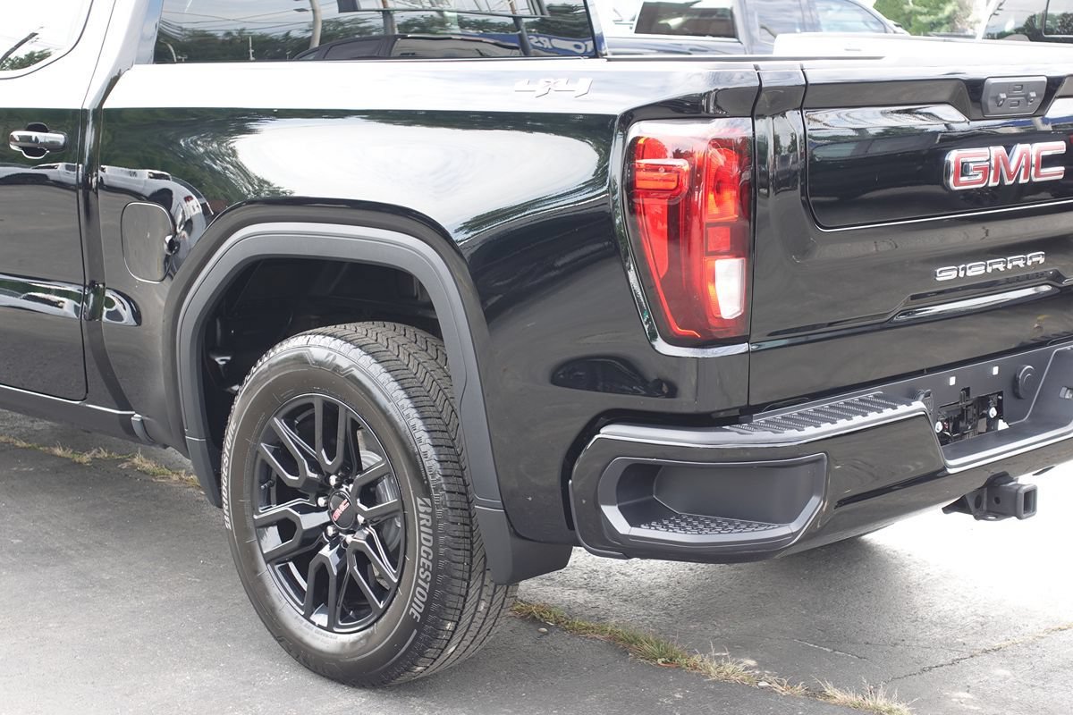 Used 2024 GMC Sierra 1500 Elevation AWD/4WD image 9