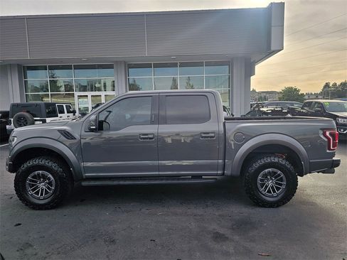 Used 2020 Ford F150 Raptor w/ Equipment Group 802A Luxury image 4