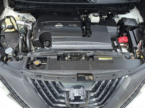 Used 2016 Nissan Murano SV AWD/4WD image 24