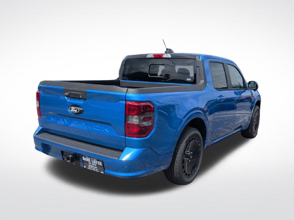 Used 2025 Ford Maverick Lobo AWD/4WD image 7