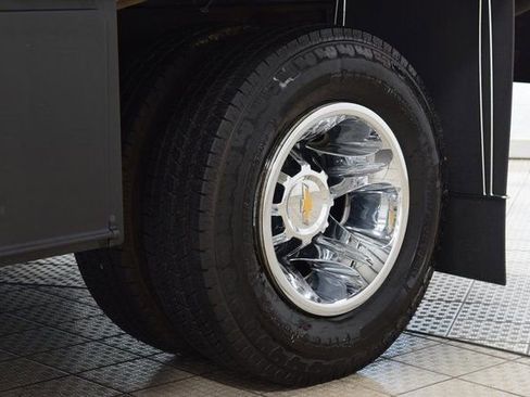 Used 2024 Chevrolet Silverado 3500 LT image 16