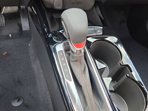 New 2026 Chevrolet Trax RS w/ Sunroof Package FWD image 22