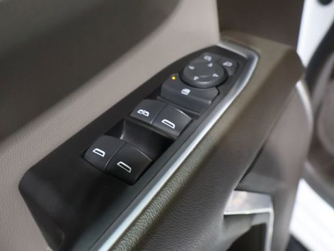 Used 2022 Chevrolet Silverado 1500 LT w/ Max Trailering Package image 16