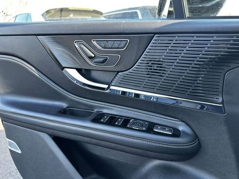 Certified 2022 Lincoln Corsair AWD w/ Equipment Group 101A image 30