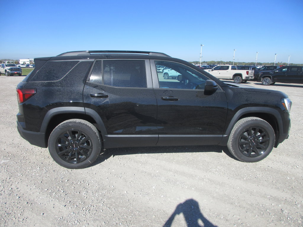 New 2027 GMC Terrain Elevation w/ Elevation Premium Package FWD image 3