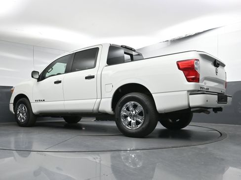 Used 2024 Nissan Titan SV w/ Accessory Utility Package image 28