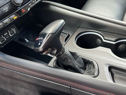 Used 2025 Dodge Durango GT AWD/4WD image 21