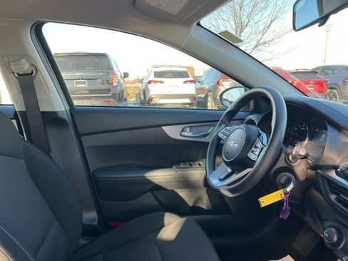 Certified 2024 Kia Forte LXS image 31