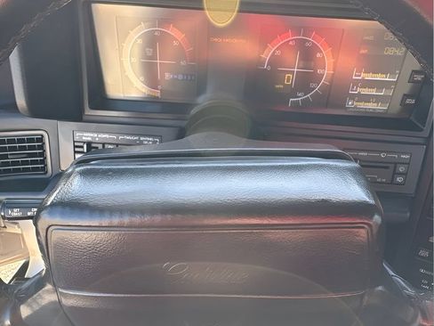 Used 1992 Cadillac Allante FWD image 19
