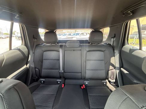 Used 2025 Chevrolet Equinox LT FWD image 38