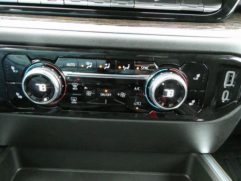 New 2026 GMC Sierra 1500 Elevation image 23