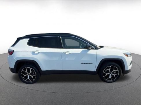 Used 2025 Jeep Compass Limited AWD/4WD image 16