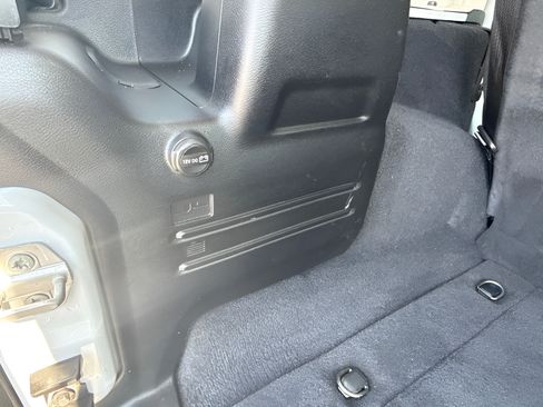 Used 2021 Jeep Wrangler Unlimited Sahara AWD/4WD image 45