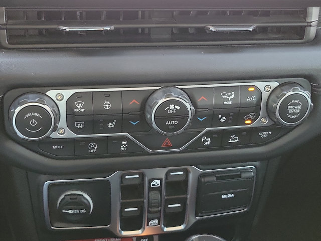 Used 2025 Jeep Wrangler Unlimited Rubicon AWD/4WD image 15