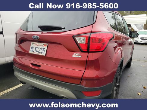 Used 2019 Ford Escape SEL image 3