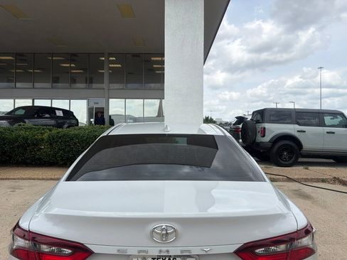 Used 2023 Toyota Camry LE FWD image 3