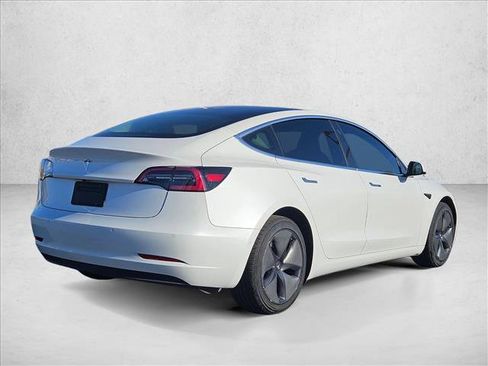 Used 2019 Tesla Model 3 Standard Range image 6