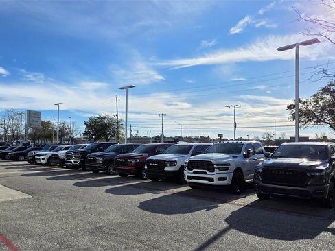 Used 2024 Ford Escape Active image 12