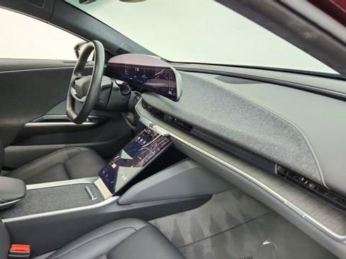 Used 2024 Lucid Air Touring AWD/4WD image 19